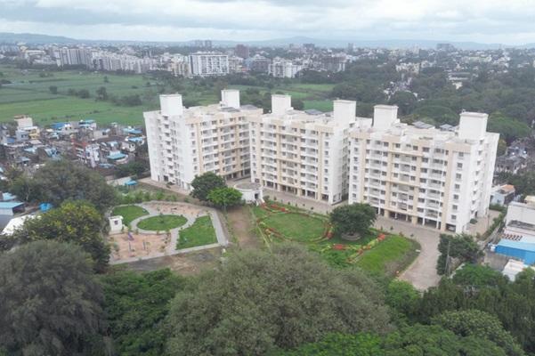 पोलीस अधीक्षक, कोल्हापूर यांचेकरीता जुना बुधवार पेठ पोलीस लाईन, कोल्हापूर येथे प्रकार - II ची १६८ निवासस्थाने बांधणे.